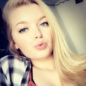 Meet your Posher, Julianna